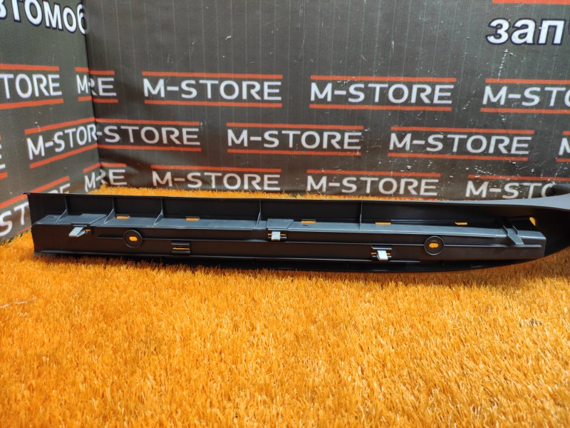 Накладка на порог салона, 350 рублей, Красноярск