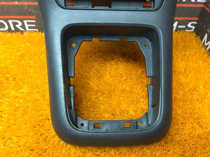 Консоль между сидений, 350 рублей, Красноярск