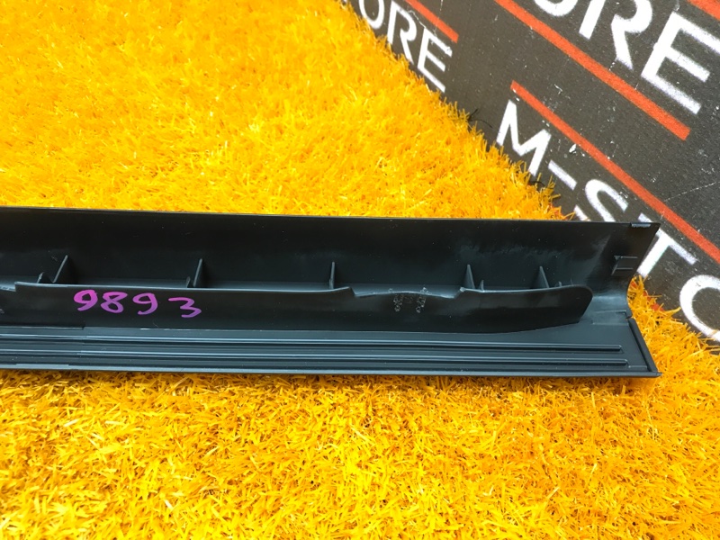 Накладка на порог салона, 300 рублей, Красноярск