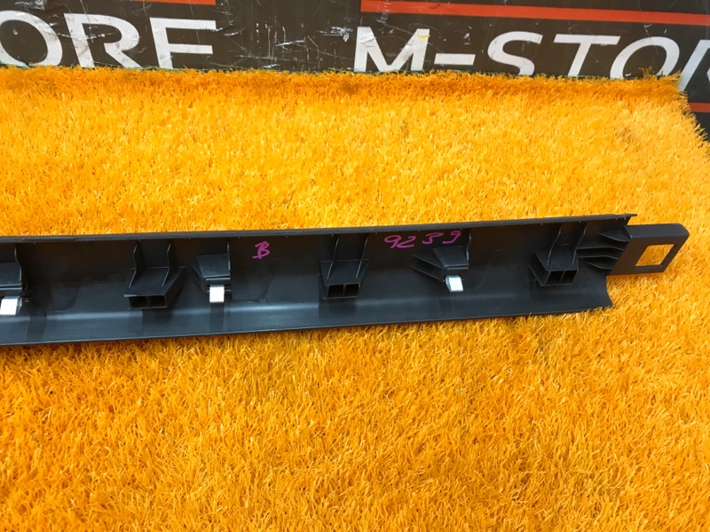 Накладка на порог салона, 350 рублей, Красноярск