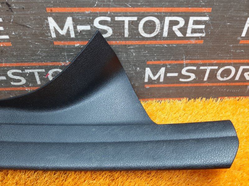 Накладка на порог салона, 230 рублей, Красноярск