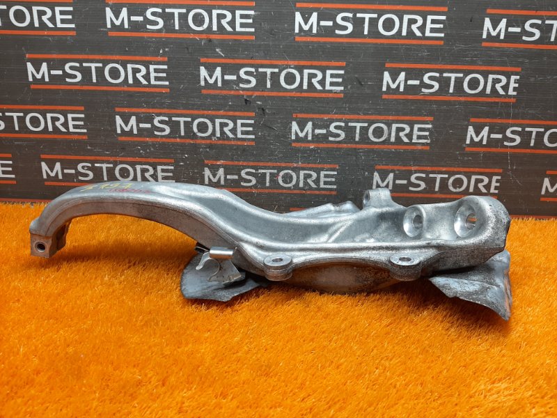 кулак поворотный, 1300 рублей, Красноярск