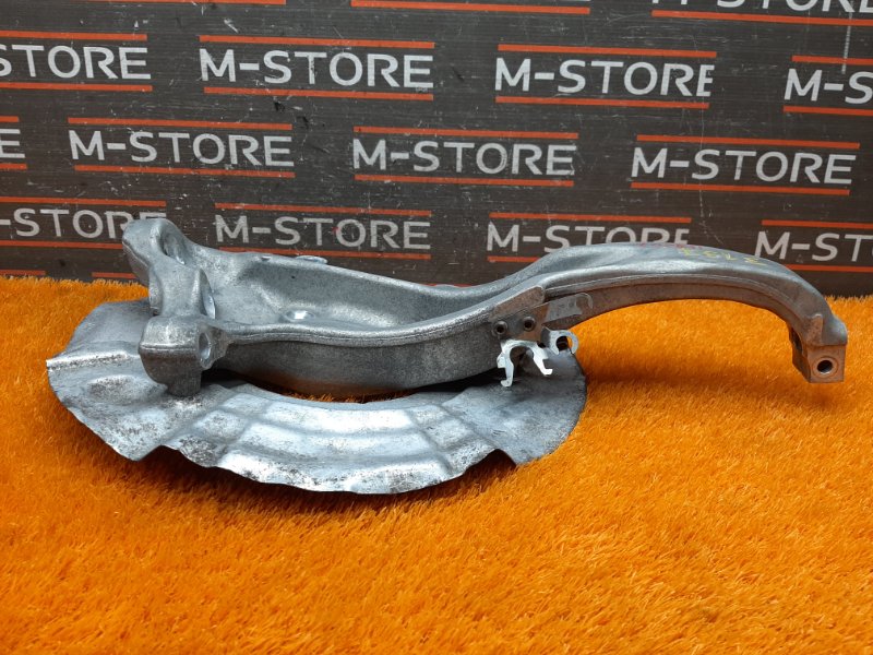 кулак поворотный, 1300 рублей, Красноярск