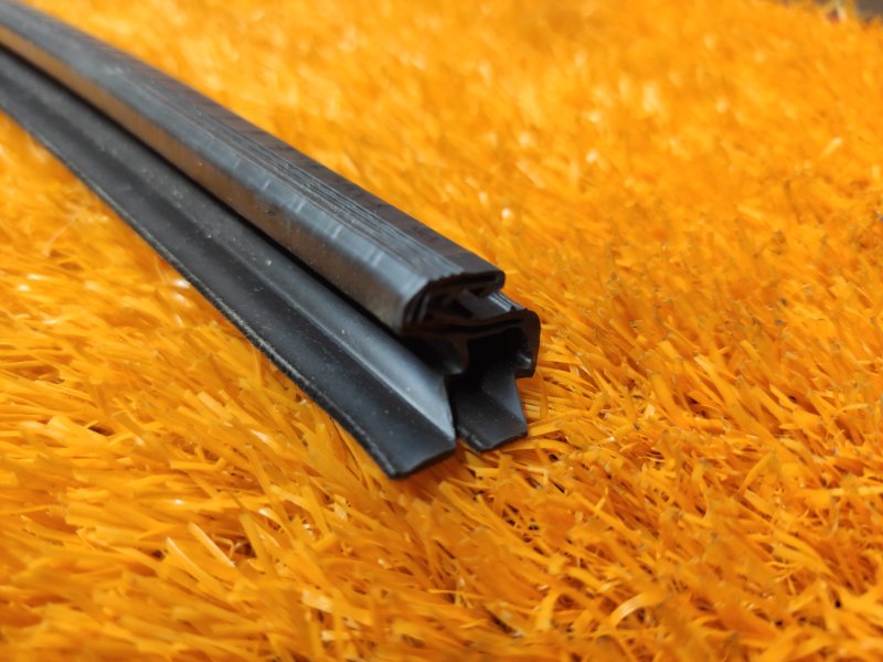 уплотнитель стекла двери, 450 рублей, Красноярск