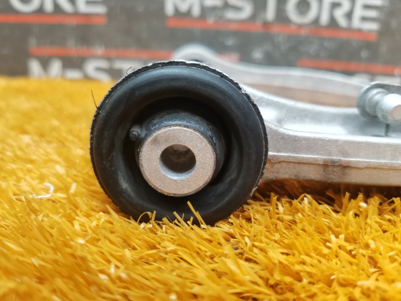 Рычаг подвески верхний, 1500 рублей, Красноярск