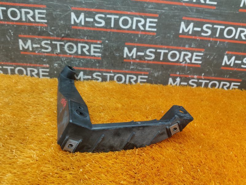 крепление бампера, 200 рублей, Красноярск