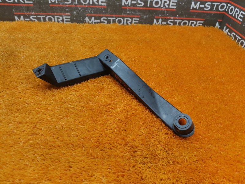 крепление бампера, 200 рублей, Красноярск