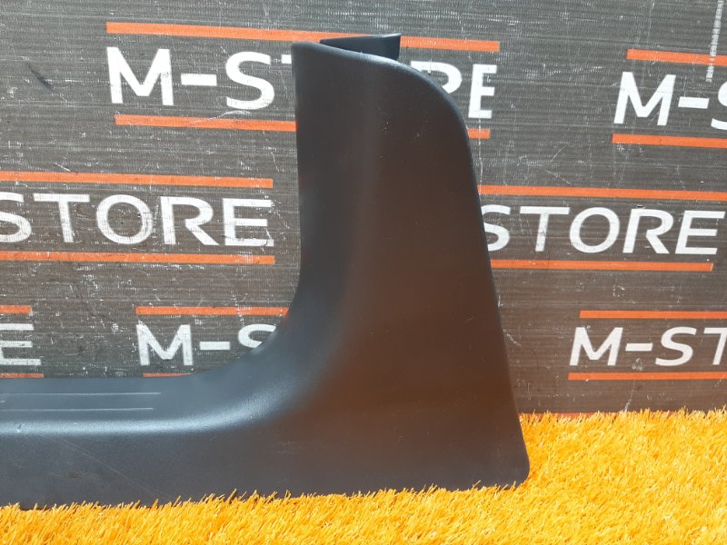 Накладка на порог салона, 350 рублей, Красноярск