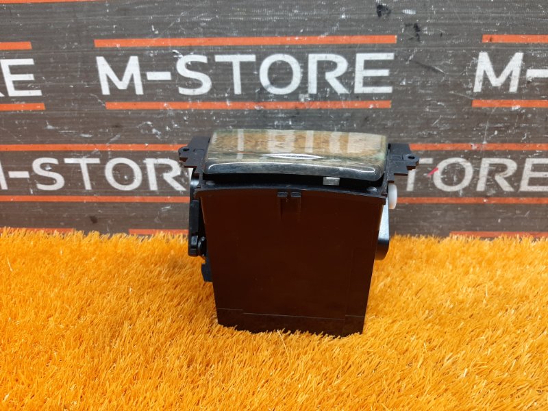 бардачок, 300 рублей, Красноярск