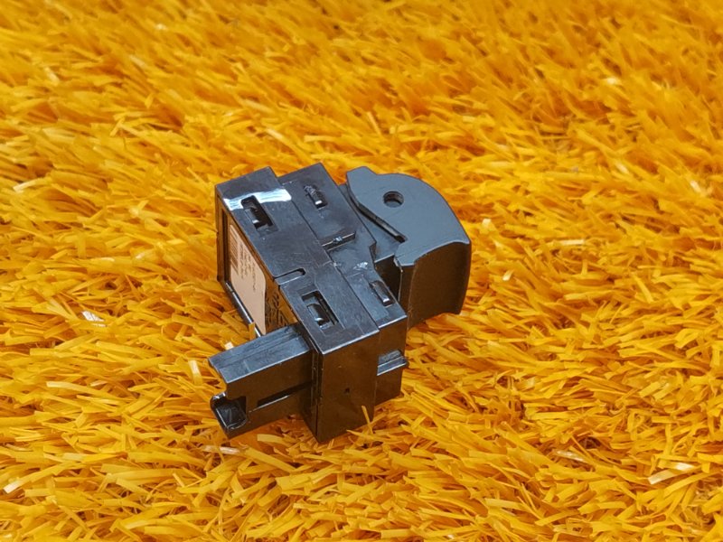 кнопка стеклоподъемника, 200 рублей, Красноярск