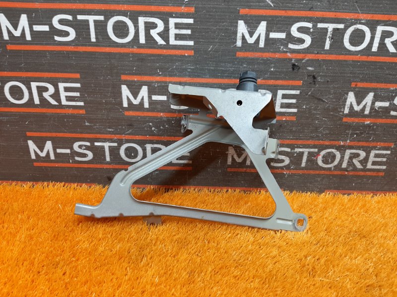 крепление крыла, 670 рублей, Красноярск