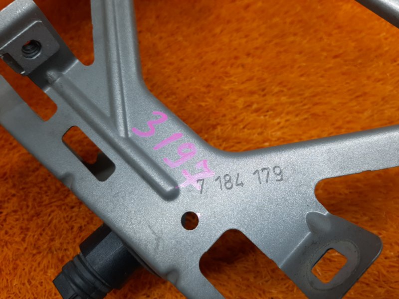 крепление крыла, 670 рублей, Красноярск