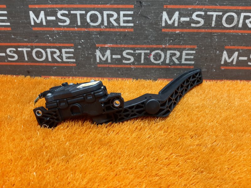 педаль газа, 500 рублей, Красноярск