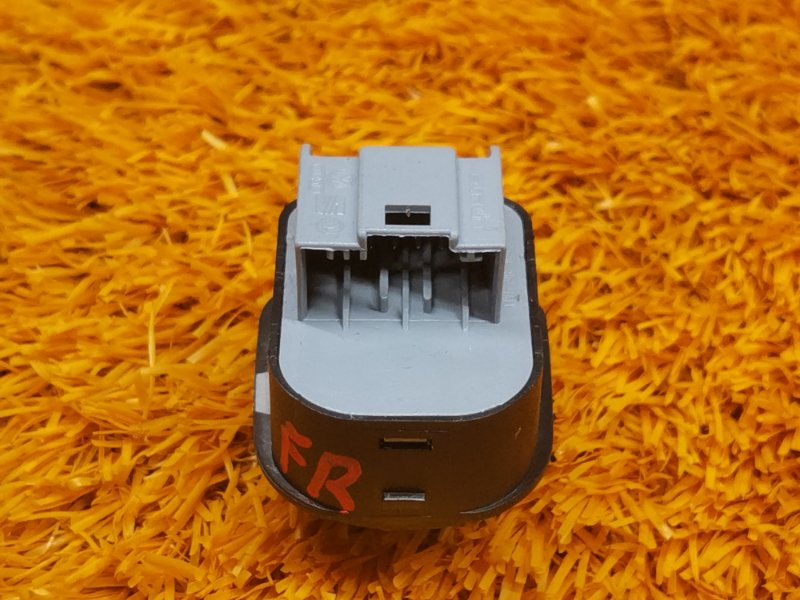 Кнопка регулировки зеркал, 480 рублей, Красноярск