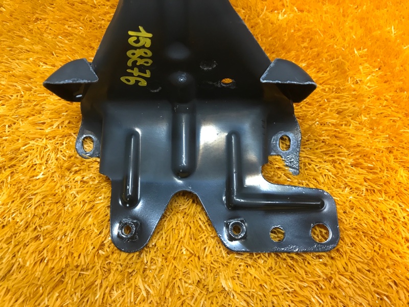 Кронштейн замка капота, 340 рублей, Красноярск