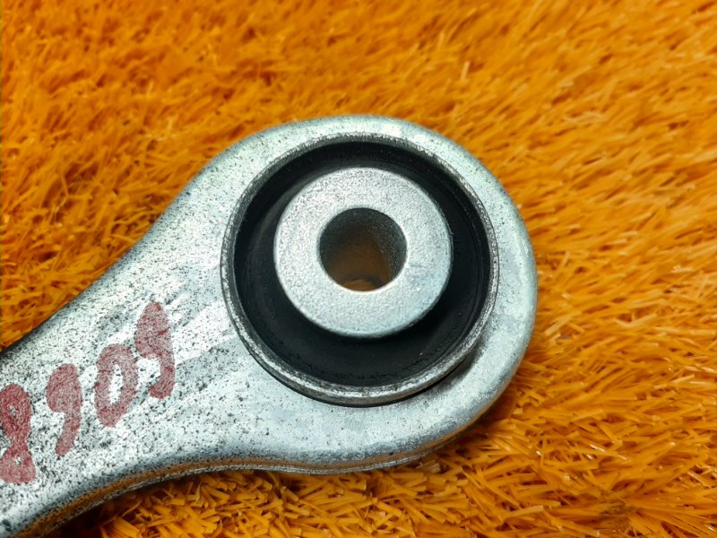 Рычаг подвески верхний, 500 рублей, Красноярск