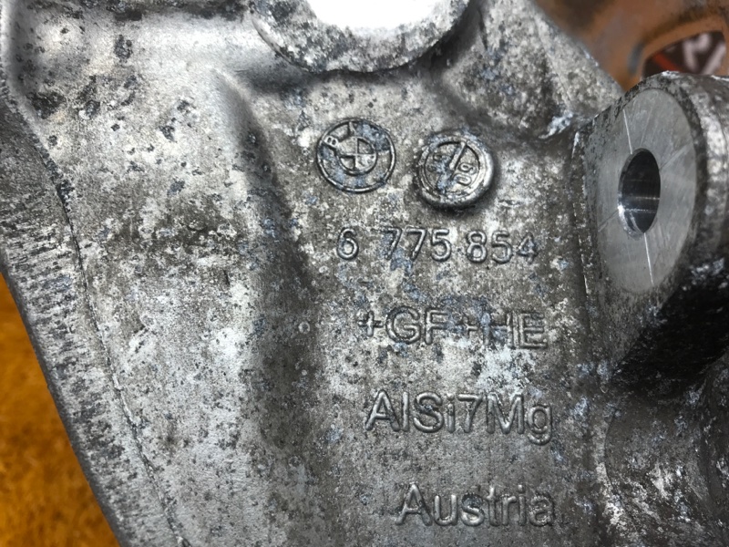 кулак поворотный, 2000 рублей, Красноярск