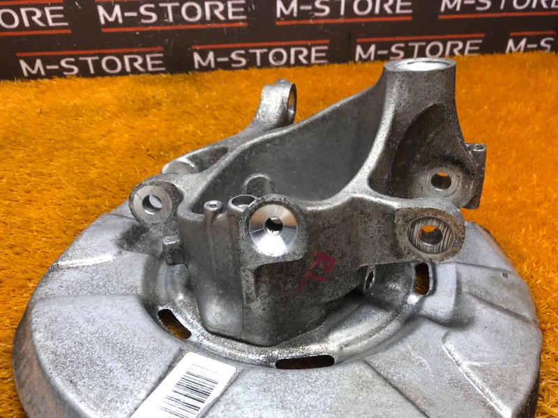 кулак поворотный, 2000 рублей, Красноярск