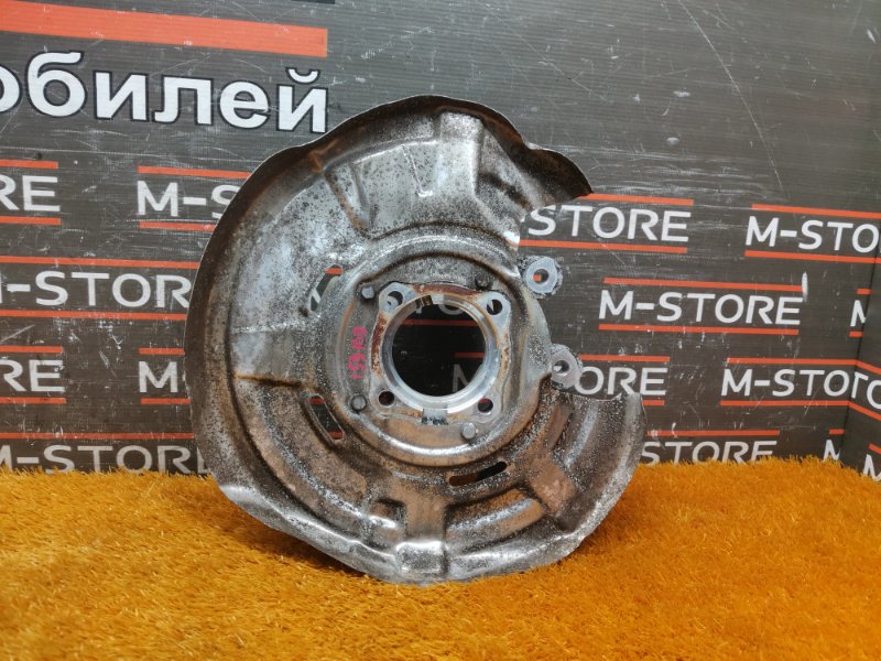 кулак поворотный, 1000 рублей, Красноярск