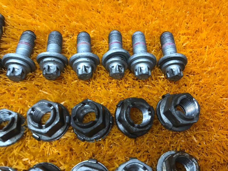 Болты и гайки задней подвески, 630 рублей, Красноярск