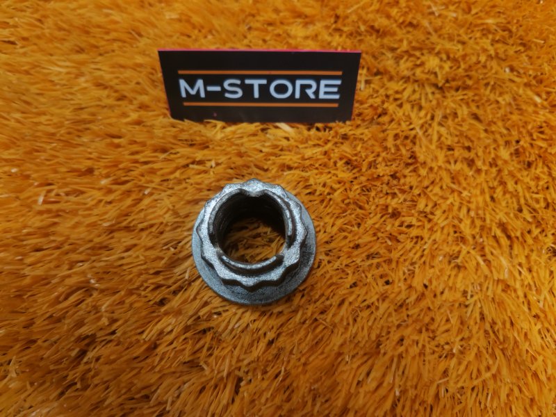 Гайка привода, 100 рублей, Красноярск