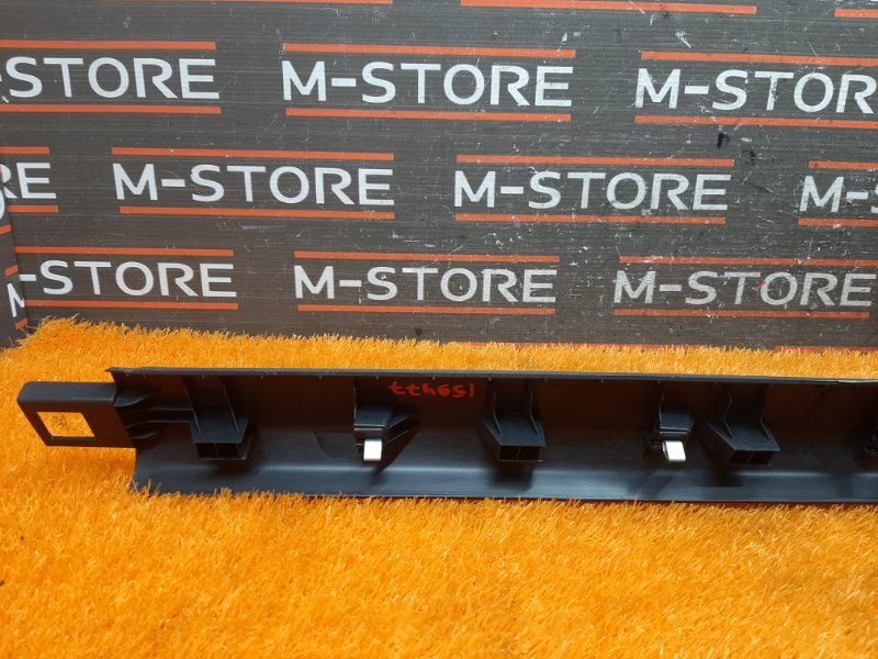 Накладка на порог салона, 350 рублей, Красноярск