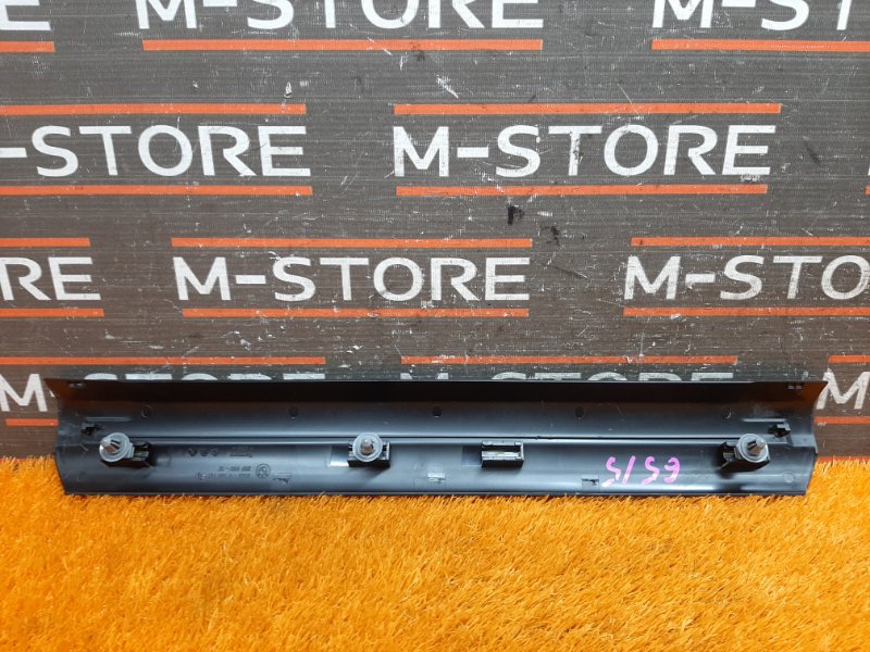 Накладка на порог салона, 350 рублей, Красноярск