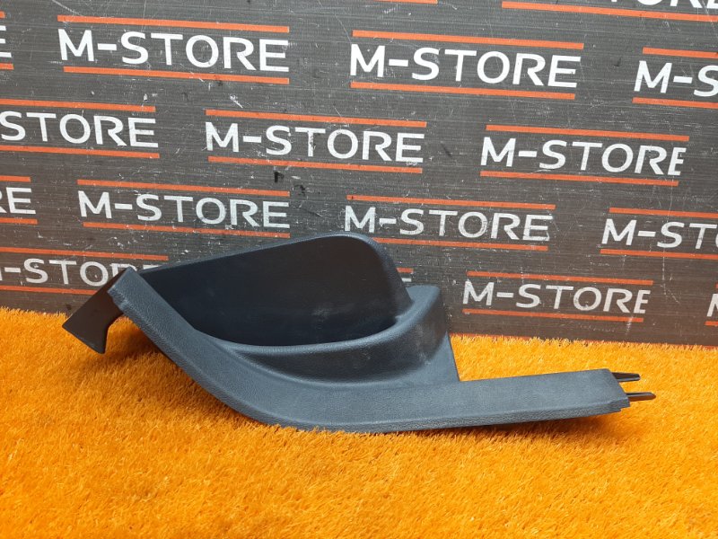 Накладка на порог салона, 350 рублей, Красноярск