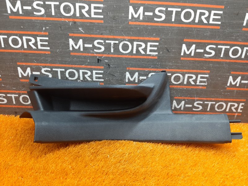 Накладка на порог салона, 350 рублей, Красноярск