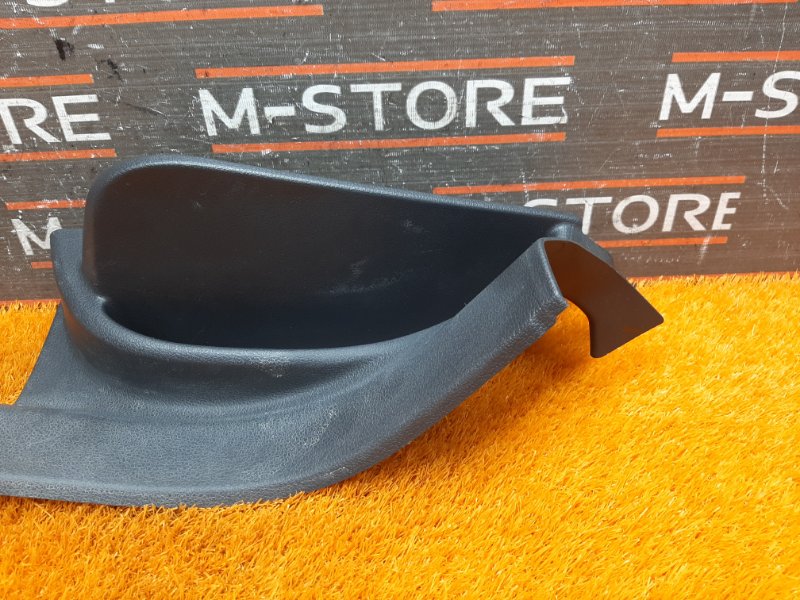 Накладка на порог салона, 350 рублей, Красноярск