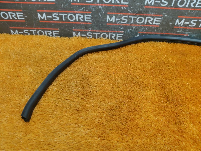 Уплотнитель капота, 340 рублей, Красноярск