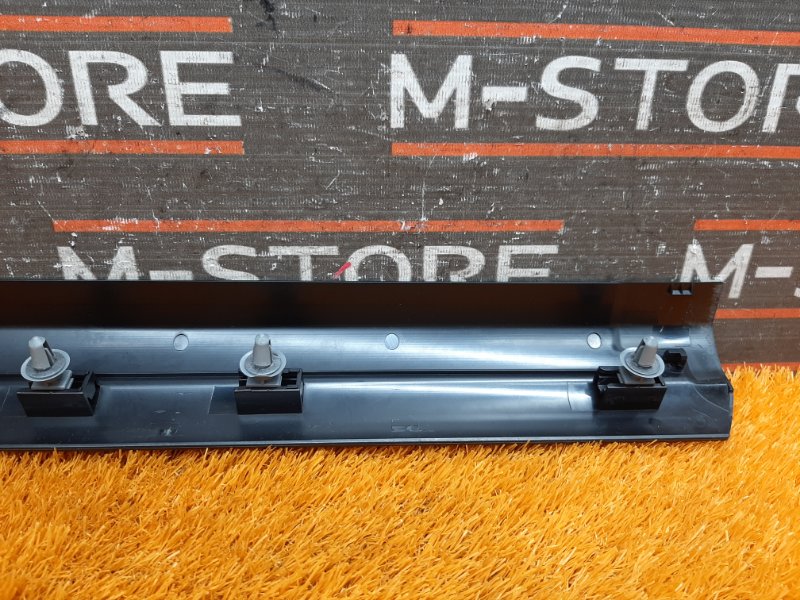 Накладка на порог салона, 350 рублей, Красноярск