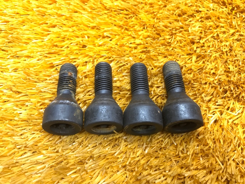 болт колесный(секретка), 280 рублей, Красноярск