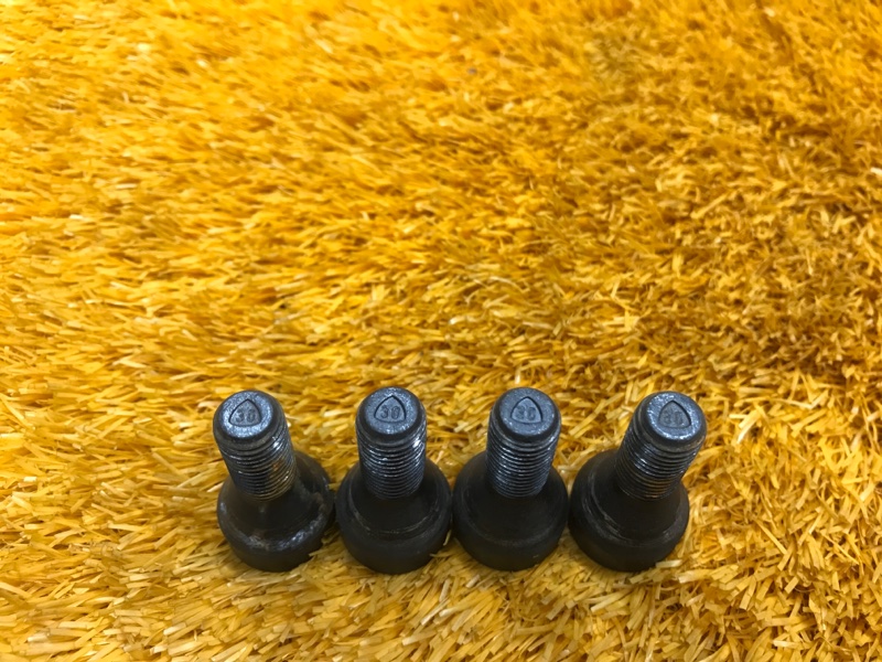 болт колесный(секретка), 280 рублей, Красноярск