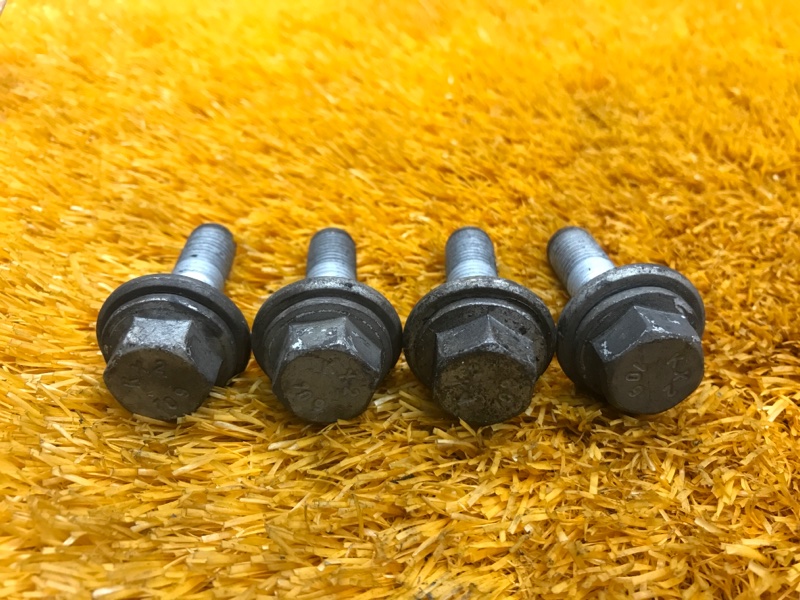 Болт суппорта, 280 рублей, Красноярск