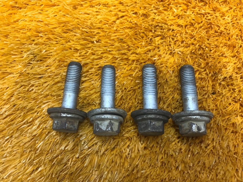 Болт суппорта, 280 рублей, Красноярск