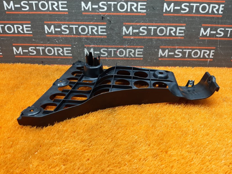 крепление бампера, 400 рублей, Красноярск