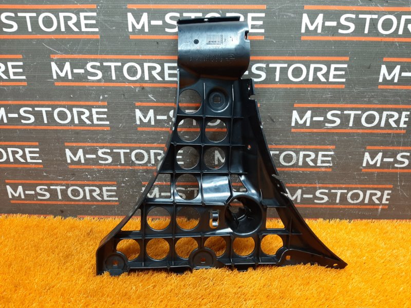 крепление бампера, 400 рублей, Красноярск