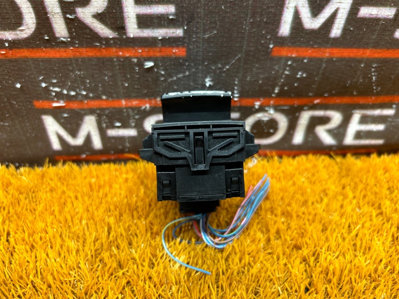 Кнопка стояночного тормоза, 300 рублей, Красноярск