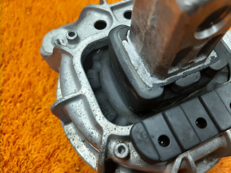 подушка двигателя, 2080 рублей, Красноярск