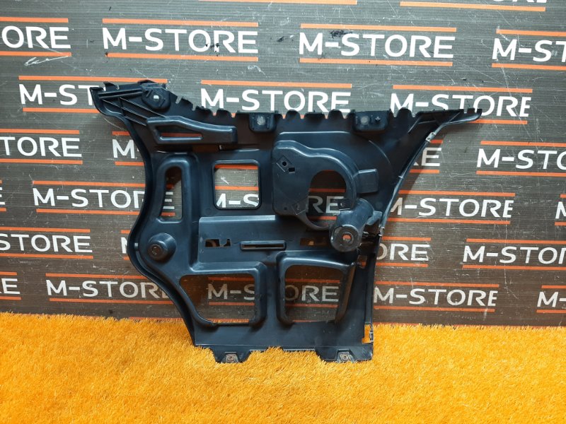 крепление бампера, 450 рублей, Красноярск