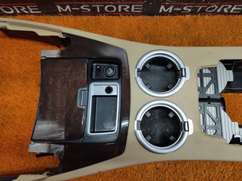 Консоль между сидений, 1500 рублей, Красноярск