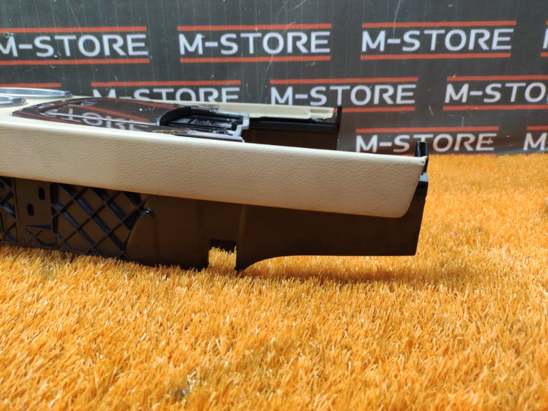 Консоль между сидений, 1500 рублей, Красноярск