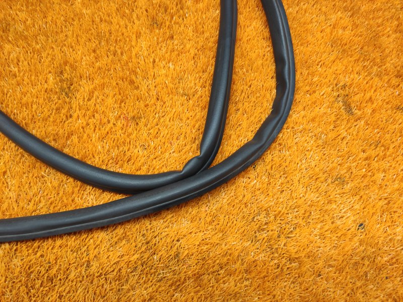 Уплотнитель капота, 1520 рублей, Красноярск