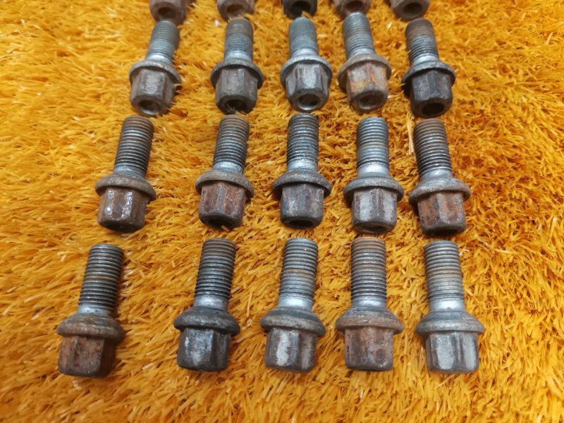 болт колесный, 1400 рублей, Красноярск