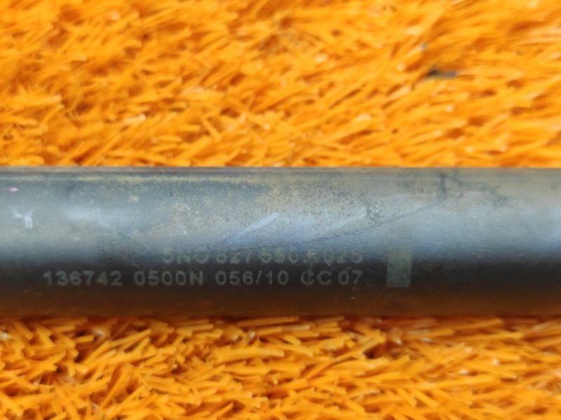 амортизатор багажника, 600 рублей, Красноярск