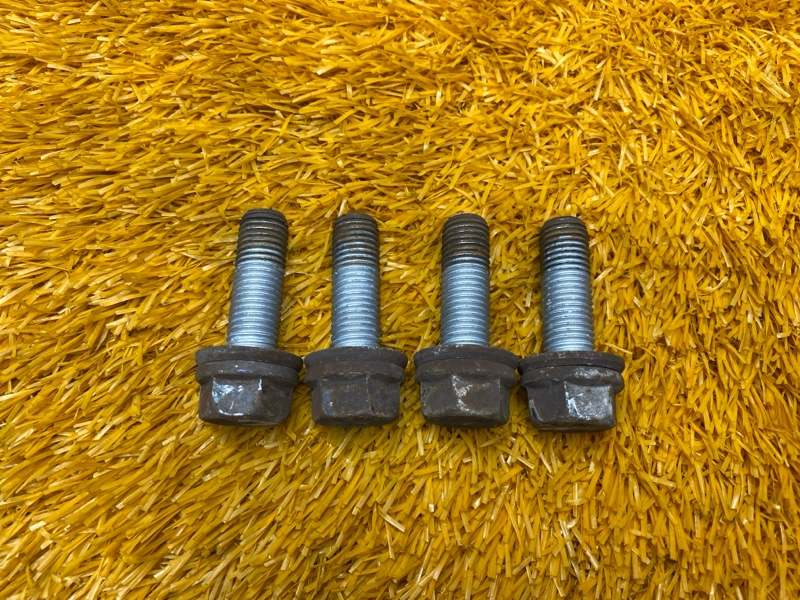 Болт суппорта, 200 рублей, Красноярск