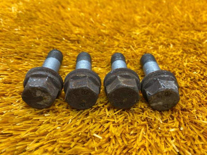 Болт суппорта, 200 рублей, Красноярск