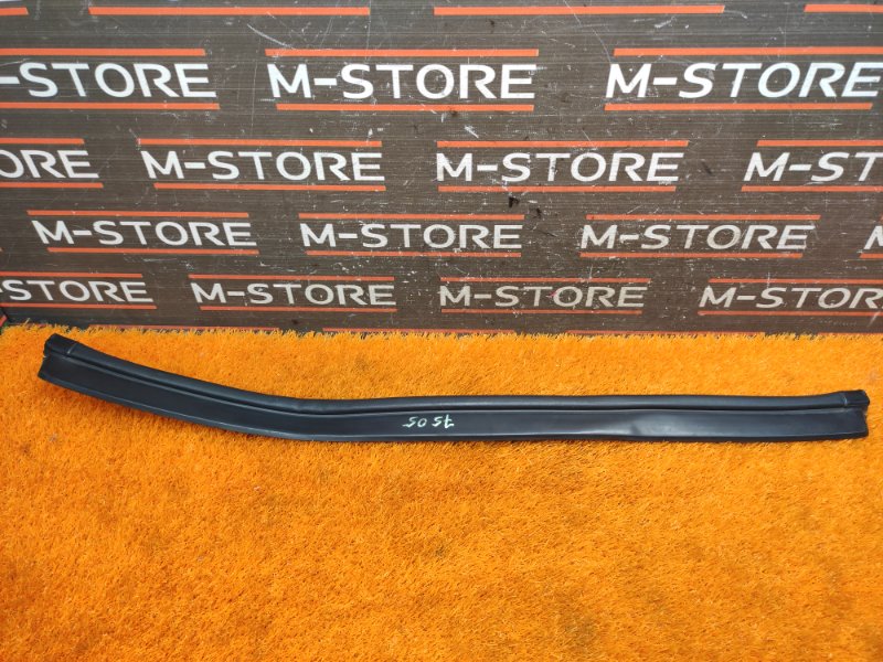 Уплотнитель капота, 750 рублей, Красноярск