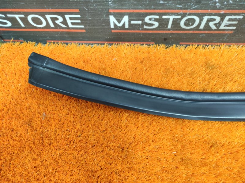 Уплотнитель капота, 750 рублей, Красноярск